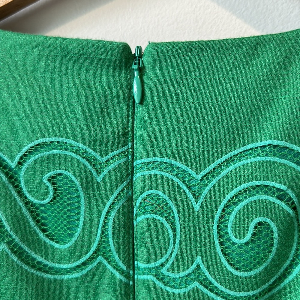 Eliza J Malta Kelly Green Lace Overlay Dress 4 - Picture 8 of 10